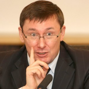 луценко