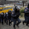 Правительственные здания заблокированы митингующими