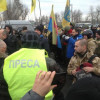Митингующие уже под Межигорьем (ФОТО)