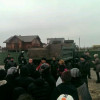 Автомайдановцы снова приехали к имению Пшонки (ФОТО)
