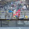 В центре Киева часть баррикад убрали, часть – облагородили