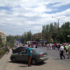 Митингующие против проведения выборов президента в Донецке идут громить резиденцию Ахметова (ФОТО)