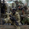 Террористы при поддержке танков и БТР-ов напали на блокпосты у Славянска, есть раненые. Бой продолжается
