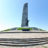 Обстреливая высоту из тяжелой артиллерии, боевики уничтожили мемориальный комплекс Саур-Могила (ФОТО)