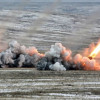 Боевики снова обстреливают Дебальцево. Погибло 12 человек, людей эвакуируют под огнем боевиков