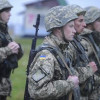 Бутусов предлагает Кабмину платить мобилизованным солдатам $ 1000, а офицерам – $ 2500