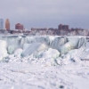Ниагарский водопад превратился в ледяную глыбу