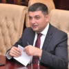Рада начнет менять Конституцию весной — Гройсман