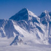 На Эвересте в результате схода лавины погибли 65 альпинистов