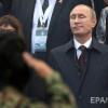 Путин поздравил украинцев с Днем Победы