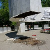 В Ростове-на-Дону обрушилась часть мемориала Победы (ВИДЕО)