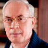 Азаров в Москве жалуется на бедность