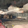 Пожар на нефтебазе под Киевом надеются ликвидировать до конца дня среды