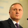 Суд снова оставил Ефремова под залогом