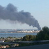 Около Марселя горит нефтехимический завод