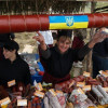 В Одесской области изготовили двухметровую колбасу (ФОТО)