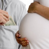 Сколько требуют чиновники с беременной женщины или бизнес на детях