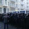 Внутренние войска заблокировали ул. Институтскую на подходе к Евромайдану: Люди оказались в ловушке