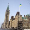 Парламент Канады в знак солидарности вывесил украинский флаг (ФОТО)