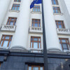 У здания АП подняли флаг Евросоюза (ФОТО)
