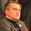 Аксенов пообещал крымским юношам службу в Чечне и на Сахалине