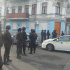 Офис КПУ, в котором размещен люстрационный комитет и «Канцелярская сотня» окружили правоохранители (ФОТО)