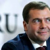 Медведев поручил «обустроить» границу между Украиной и Крымом