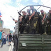 В центре Донецка вооруженные до зубов чечены разъезжают в Камазах (ФОТОФАКТ)