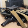Неизвестные в Донецке вынесли из зданий госохраны МВД — 129 автоматов, 430 пистолетов и 14 тыс. боеприпасов