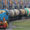 Товарный поезд с нефтью сошел с рельсов и загорелся в Черкасской области