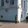 Здание Меджлиса в Симферополе блокируют судебные приставы