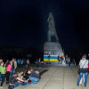 В Краматорске не смогли снести Ленина. Его раскрасили в национальные цвета (ФОТО+ВИДЕО)