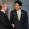 Япония повременит с введением новых санкциях против России