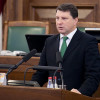 Министр обороны Латвии пообещал стрелять в российских «зелёных человечков»