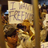 Власти Гонконга поставили протестующим ультиматум