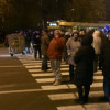 Киевляне выходят на улицы и перекрывают движение, требуя тепла в квартирах