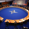 В НАТО призывают поддерживать Украину и давить Россию
