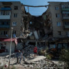 Донецк обстреливают из тяжелой артиллерии, в городе разрушены дома