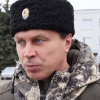В Первомайске боевик в казачьей форме выдает рубли (ВИДЕО)