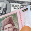 НБУ хочет закрыть уличные обменники валюты