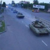 Шабаш террористов: в центр Донецка приволокли танки, БМП и связанных людей – соцсети