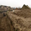 Вокруг Харькова начали копать защитные канавы (ВИДЕО)