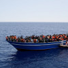 В Средиземном море вчера спасли более 4 тысяч беженцев