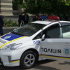 Хулиганы разбили машину полицейских в Киеве (ФОТО)