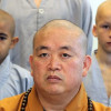 Шаолиньского монаха обвинили в распутстве и многомиллионной коррупции