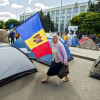 Протесты в Кишеневе. Премьер и спикер парламента согласились прийти к протестующим